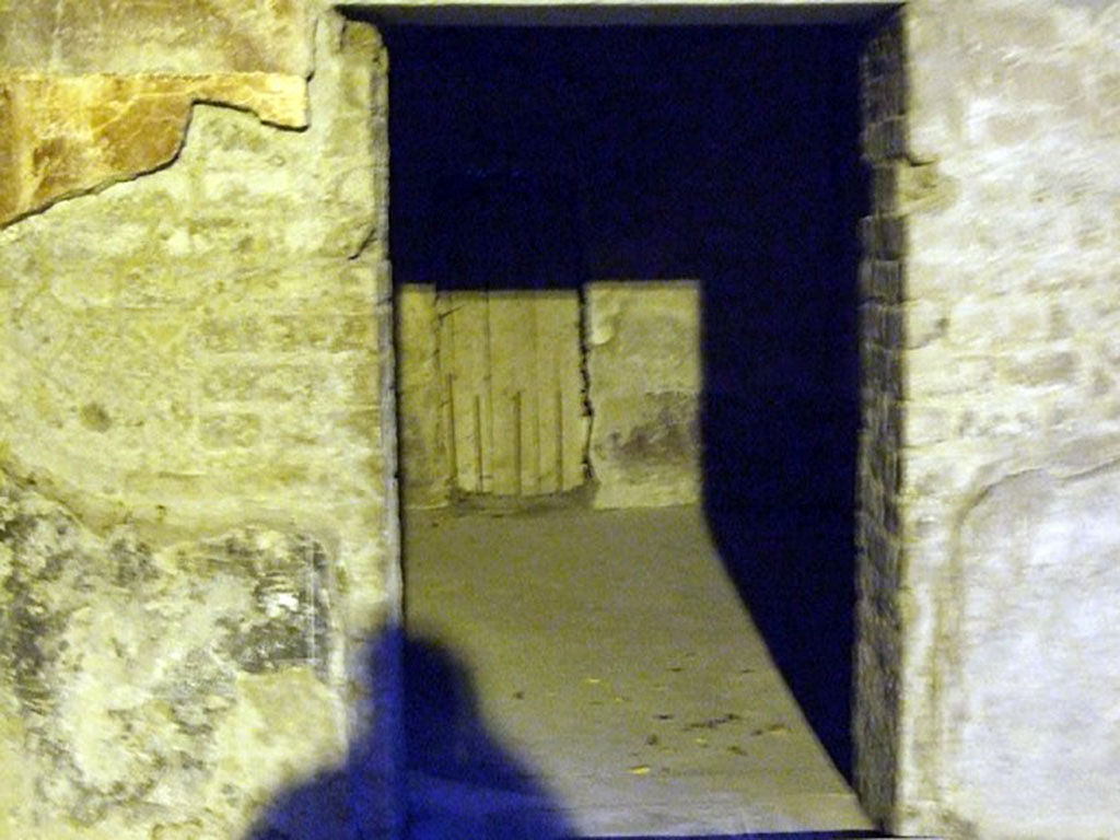 Villa San Marco, Stabiae, December 2006. Doorway to room 60, looking east.