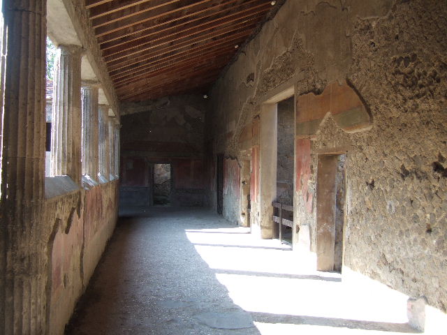 Villa of Mysteries, Pompeii. May 2006. Room 33, east wall.