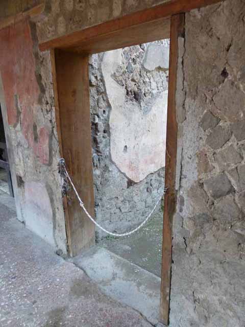 Villa of Mysteries, Pompeii. May 2010. Looking north along peristyle C from near room 33.