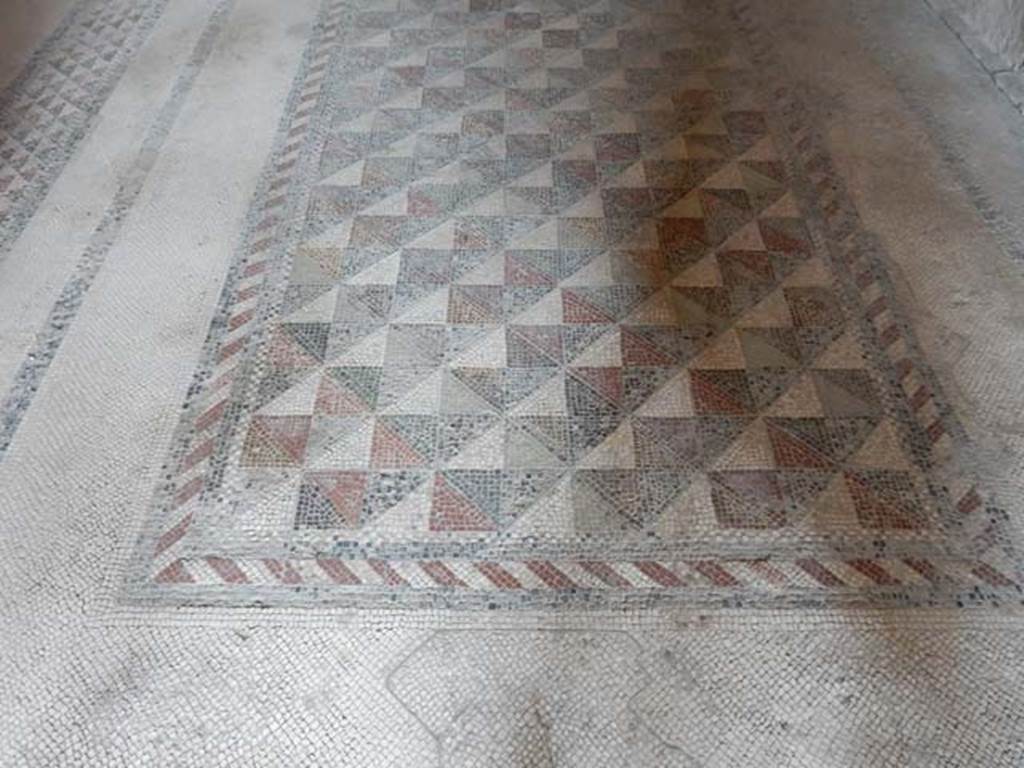 Villa of Mysteries, Pompeii. May 2015. Room 4, mosaic floor. Photo courtesy of Buzz Ferebee.
