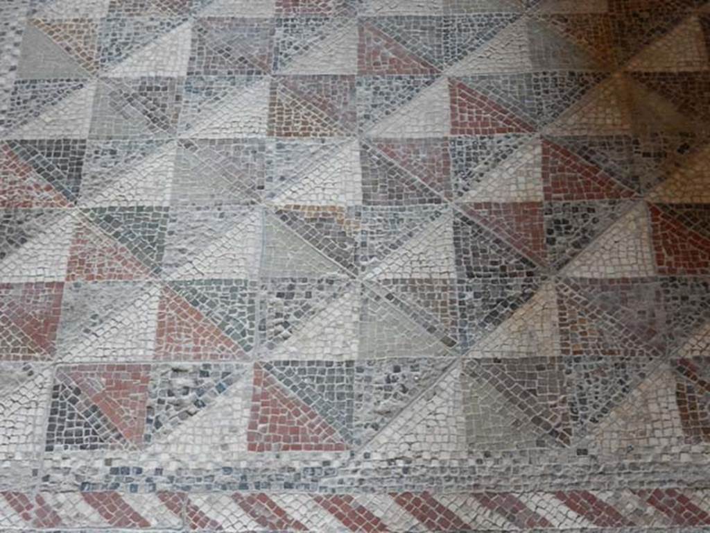 Villa of Mysteries, Pompeii. May 2015. Room 4, detail from mosaic floor. Photo courtesy of Buzz Ferebee.
