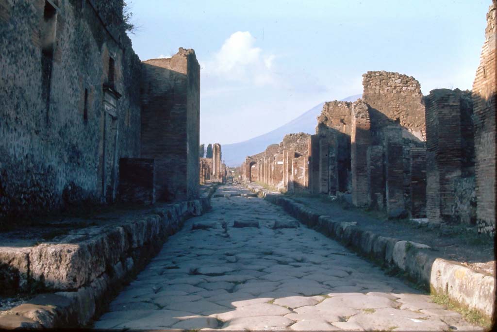 Via Stabiana, Pompeii. 4th December 1971. Looking north between VII.1 and IX.1. 
Photo courtesy of Rick Bauer, from Dr. George Fay’s slides collection.

