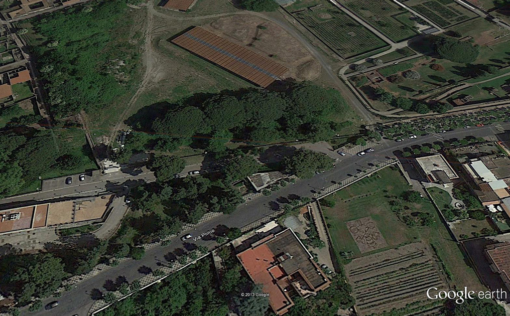 Pompei, Tombe presso la Strada Regia. Location of tombs. Photo  Google Earth.
