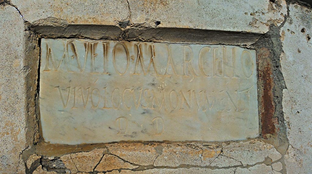 Pompeii VGI. December 2019. Marble plaque with inscription. Photo courtesy of Giuseppe Ciaramella.