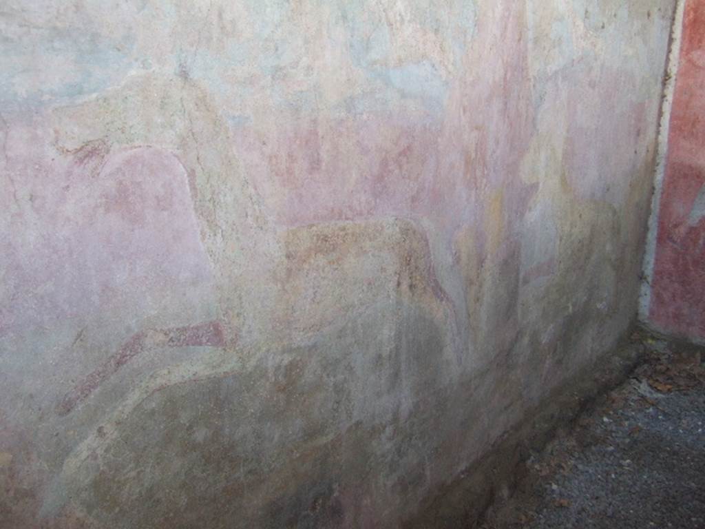 VGJ Pompeii. May 2006. Inner side of south wall of tomb with animal painting of a panther chasing a horse.