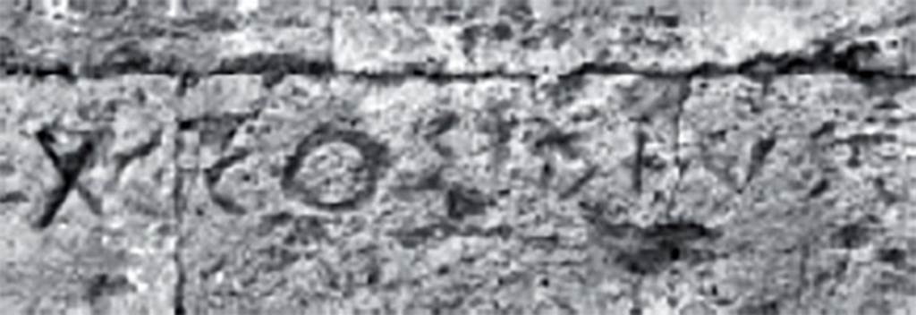 Tombs PSPN Pompeii. 1993. Inscription to Caius Considius.
According to Senatore this reads XC · CO∑IDIVS.
See Senatore F, 1999. Necropoli e società nell’antica Pompei: In Pompei, il Vesuvio e la Penisola Sorrentina, p. 97.

According to Epigraphik-Datenbank Clauss/Slaby (See www.manfredclauss.de) this reads

C(aius) Co(n)sidius     [CIL IV, 2494 (p 466) = CIL X, 8350 = AE 2004, +00398]

Virginia Campbell records this as
C(aius) Cosidius
Gaius Cosidius
See Campbell V., 2015. The tombs of Pompeii: organization, space, and society. New York-London: Routledge, p. 336..

