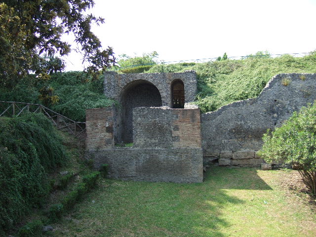 T2 Pompeii. Tower II. May 2010. Looking north east.