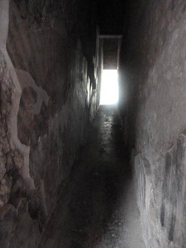 Oplontis, September 2015. Corridor 3 leading from room 4, north-east corner, to east portico 34. 