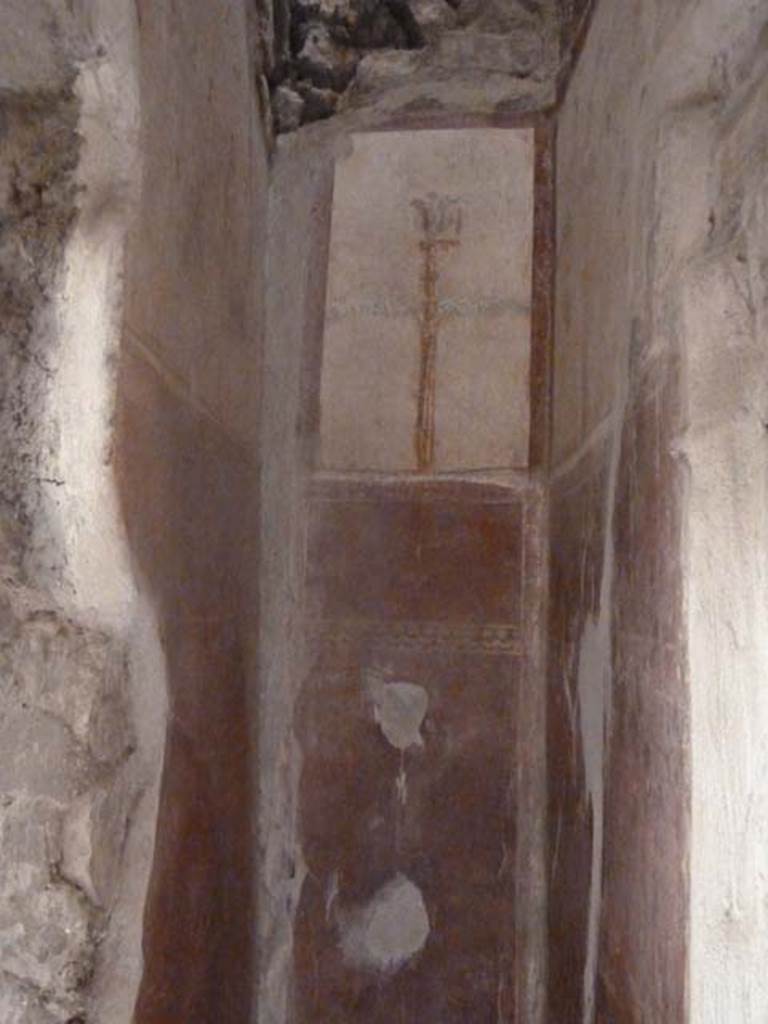 Oplontis, September 2015. Room 16, looking west into the dividing alcove between rooms 15/16.