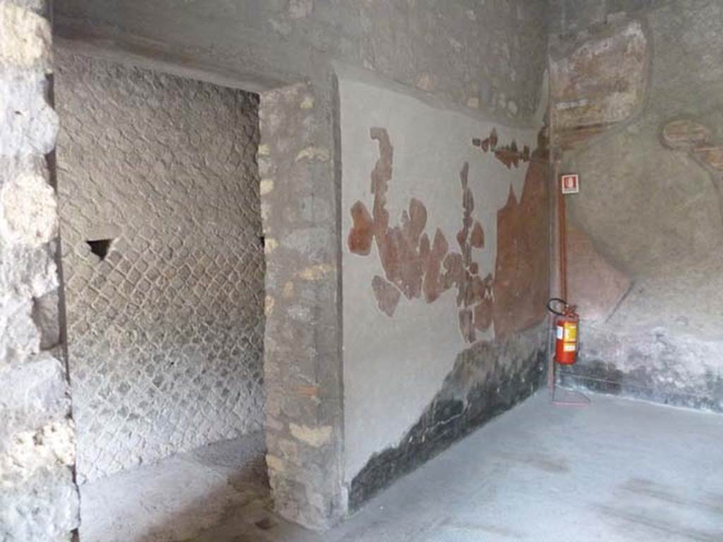 Oplontis, September 2015. Room 17, looking towards east wall, and doorway from corridor.