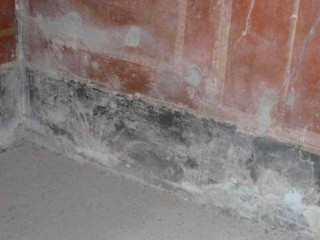 Oplontis, September 2015. Room 38, painted black zoccolo from east wall.