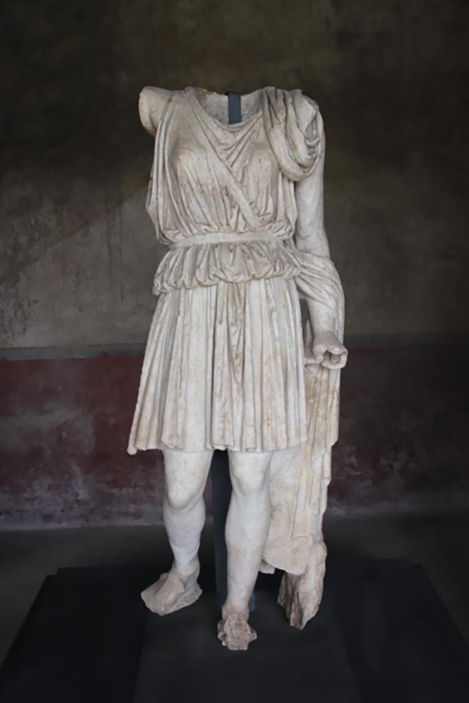 Villa of Poppaea, Oplontis, October 2023.
Room 75, marble statue of Artemis, on display here but found on the east side of the pool.
Photo courtesy of Klaus Heese. 

