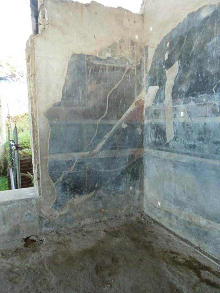 Stabiae, Secondo Complesso (Villa B), September 2015. Room 13, south-east corner.