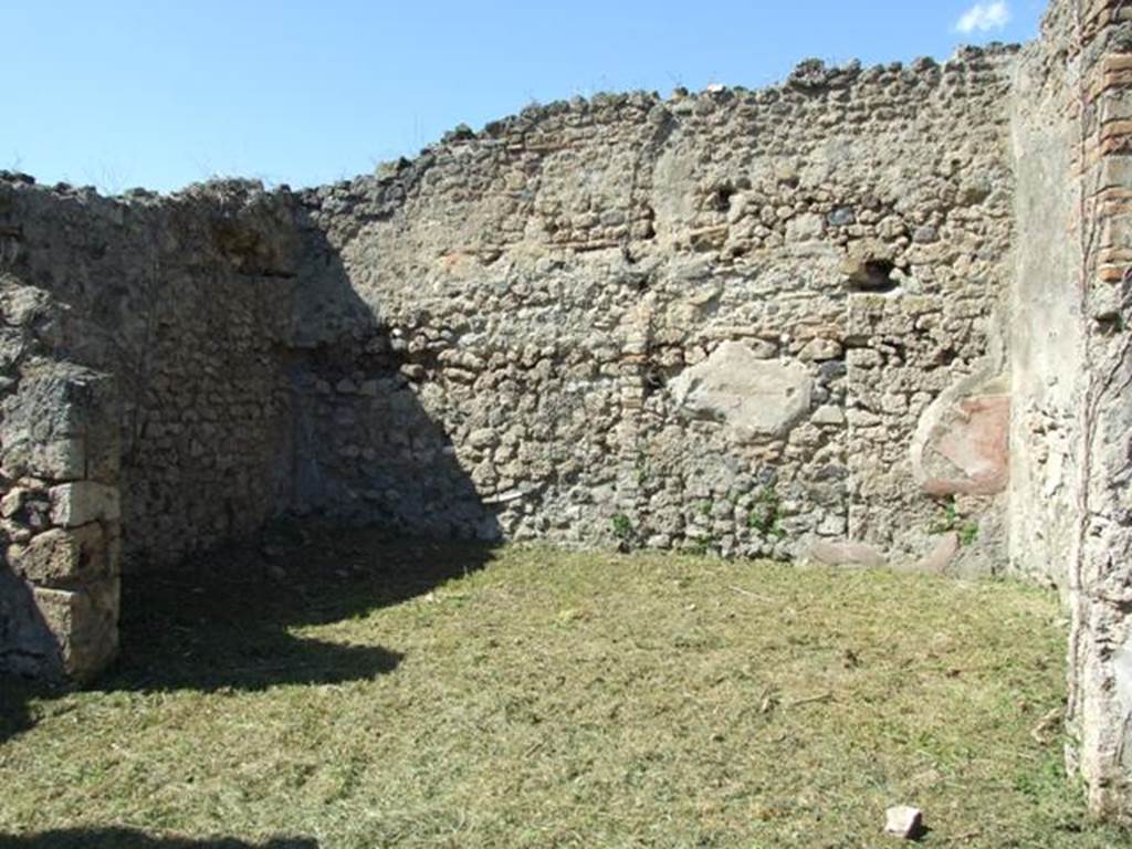 I.2.17 Pompeii.  March 2009. Room 14, Exedra.