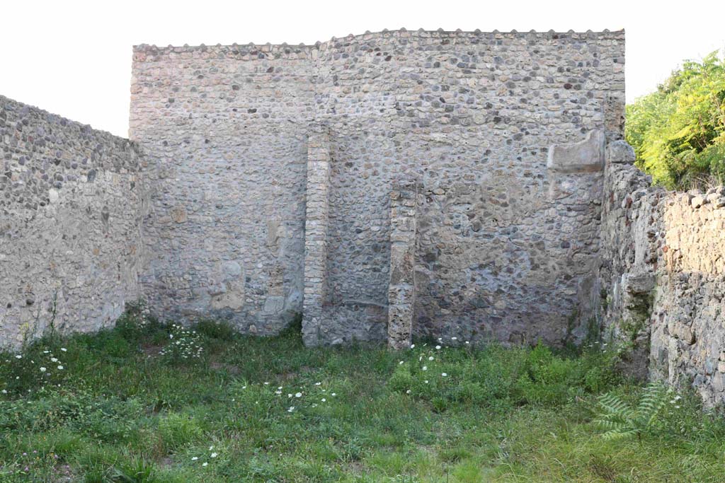 I.5.3 Pompeii. September 2018. Looking north across large area. Photo courtesy of Aude Durand.