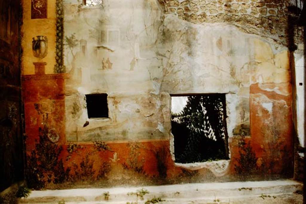 I.6.15 Pompeii. 1959. Room 9, east wall of small garden. Photo by Stanley A. Jashemski.
Source: The Wilhelmina and Stanley A. Jashemski archive in the University of Maryland Library, Special Collections (See collection page) and made available under the Creative Commons Attribution-Non Commercial License v.4. See Licence and use details.
J59f0137
