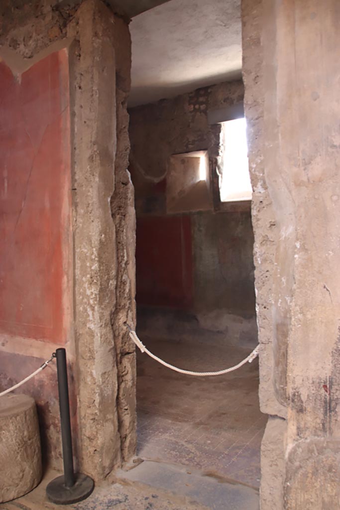 I.6.15 Pompeii. October 2023. Room 13, looking through doorway. Photo courtesy of Klaus Heese.