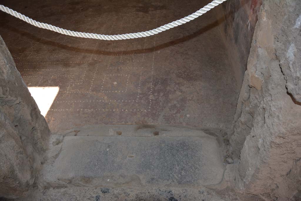 I.6.15 Pompeii. March 2019. Room 13, looking south across doorway threshold.         
Foto Annette Haug, ERC Grant 681269 DÉCOR

