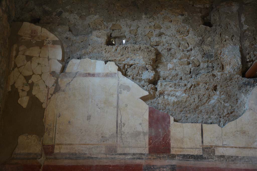 I.6.15 Pompeii. March 2019. Room 4, detail of upper west wall of atrium.
Foto Annette Haug, ERC Grant 681269 DÉCOR

