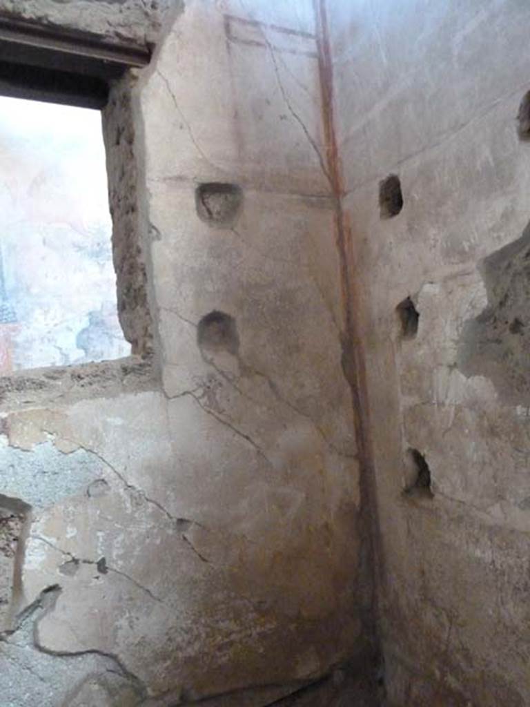 I.6.15 Pompeii. September 2015. Room 8, north-east corner.