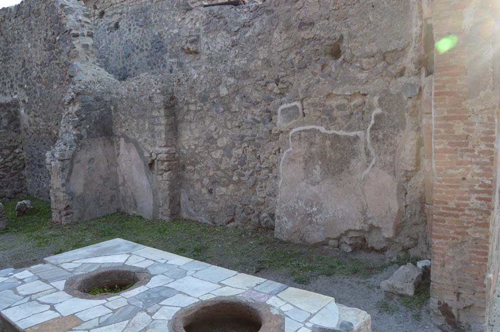 I.7.8 Pompeii. October 2017. Looking south along west wall.