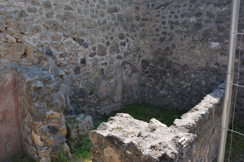 I.10.2 Pompeii. April 2017. Looking south-east across rear room 8. Photo courtesy Adrian Hielscher.