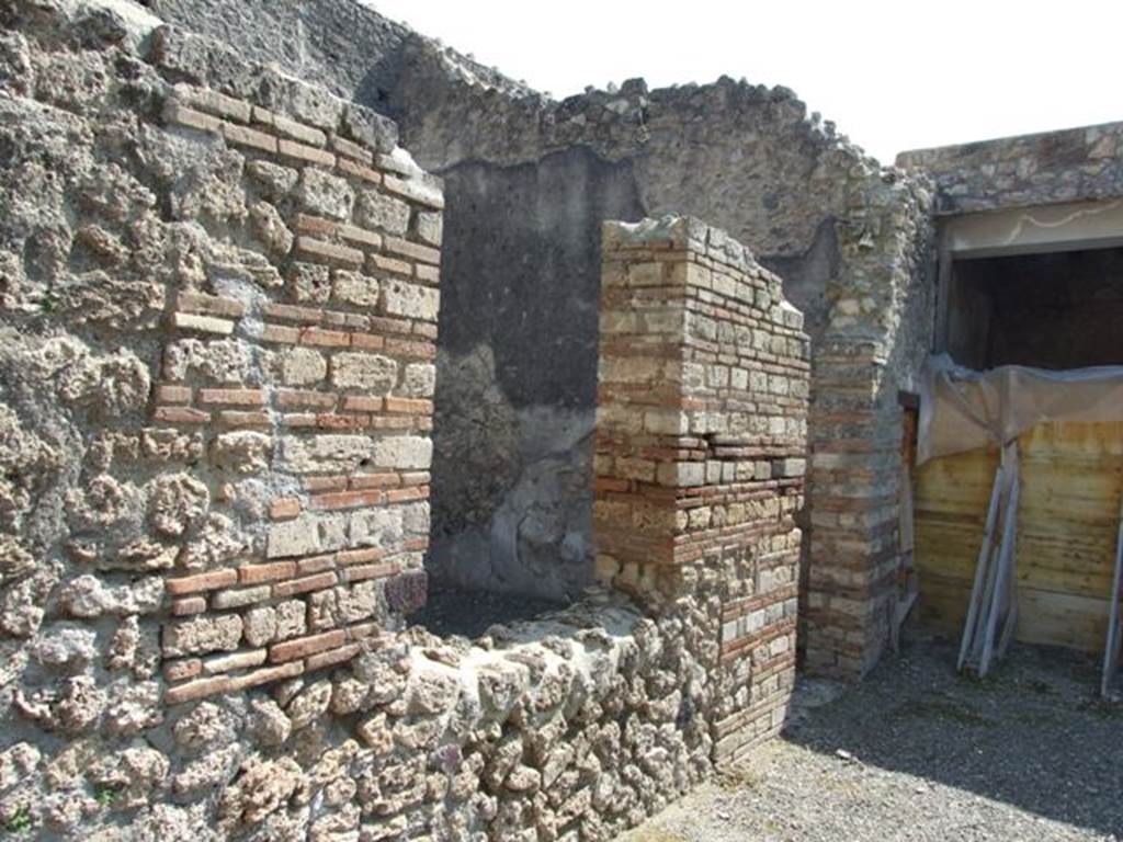 I.10.8 Pompeii. March 2009. Room 4, Workroom, with window and door to atrium.