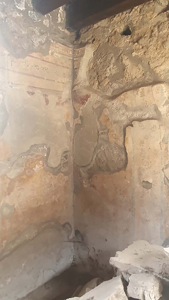 I.11.10 Pompeii. July 2021. Looking towards south-east corner.
Foto Annette Haug, ERC Grant 681269 DÉCOR.