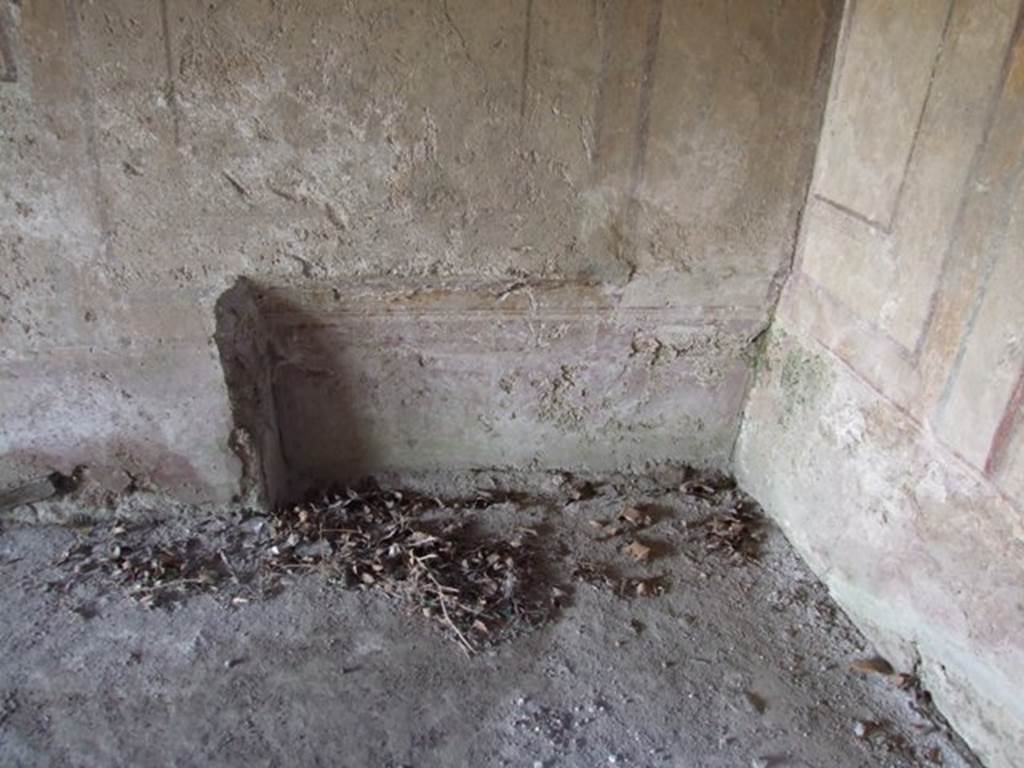 I.12.2 and I.12.1 Pompeii. March 2009. Room 7. Triclinium. Recess in north west corner.