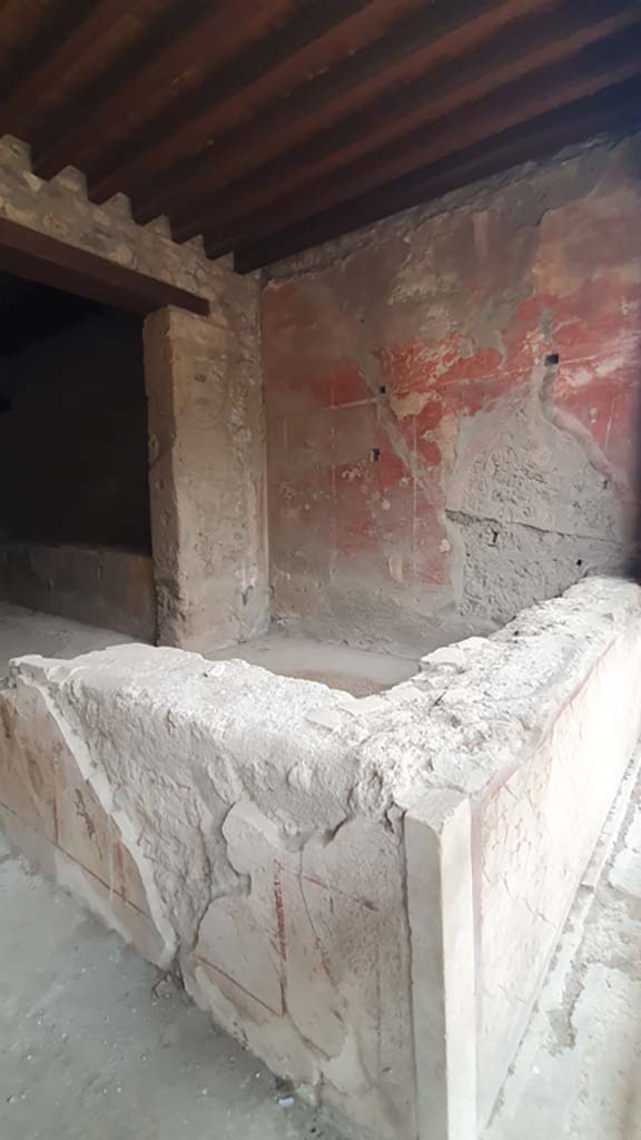 I.12.3 Pompeii. July 2021. Looking towards west wall of bar-room.
Foto Annette Haug, ERC Grant 681269 DÉCOR
