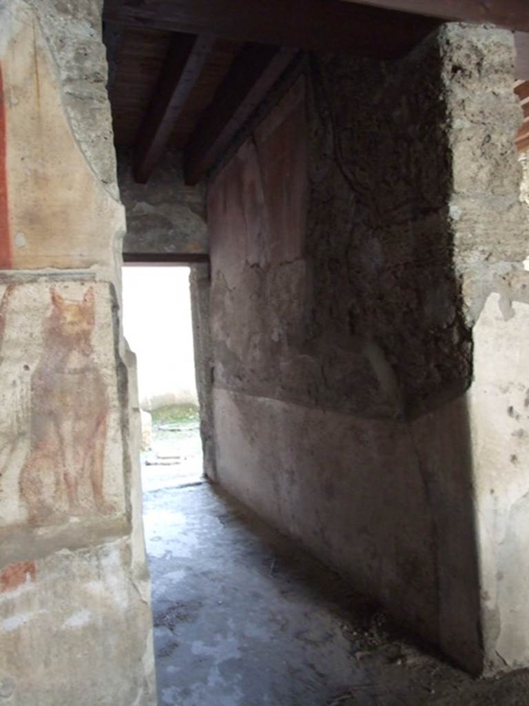 I.12.3 Pompeii.  March 2009.  Corridor leading to rear.  Looking south.