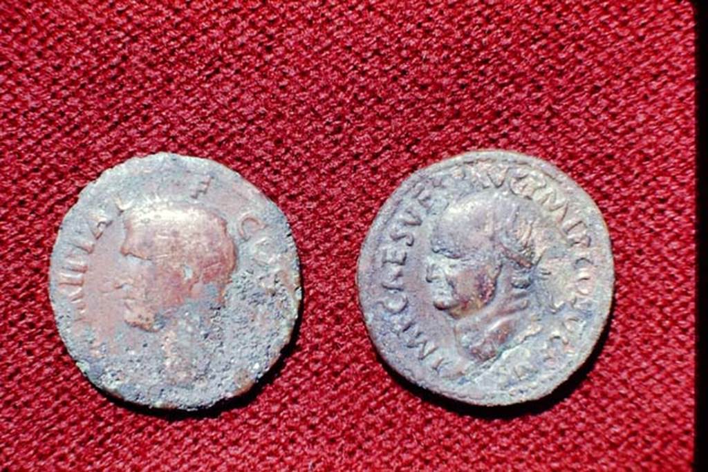 II.5 Pompeii, 1968. Detail of coins. Photo by Stanley A. Jashemski.
Source: The Wilhelmina and Stanley A. Jashemski archive in the University of Maryland Library, Special Collections (See collection page) and made available under the Creative Commons Attribution-Non Commercial License v.4. See Licence and use details.
J68f1781