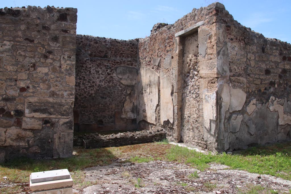 V.1.7 Pompeii. May 2024. Room 14, west ala, in north-west corner of atrium, with tablinum 13, on right. Photo courtesy of Klaus Heese.