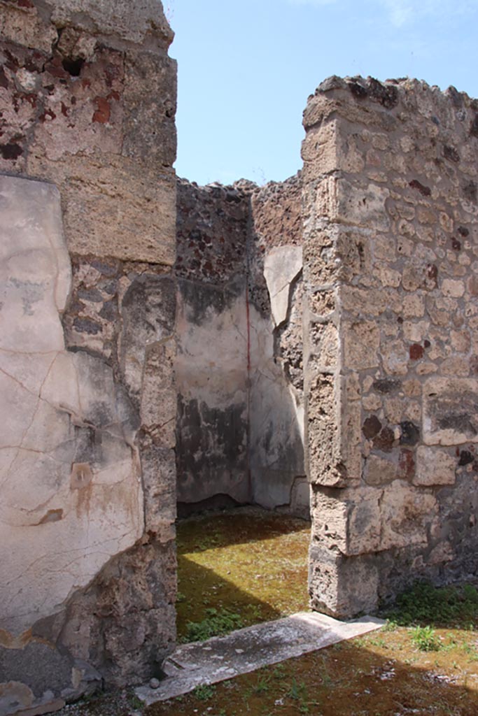 V.1.7 Pompeii. May 2024. Room 15, doorway on west side of atrium. Photo courtesy of Klaus Heese. 