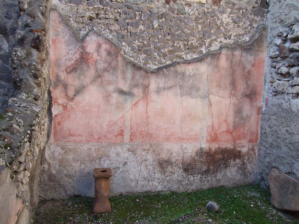 V.1.7 Pompeii. December 2007. Room 5, looking towards west wall of cubiculum.