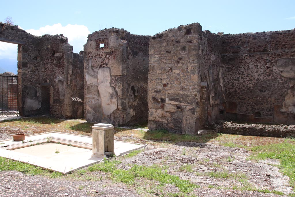 V.1.7 Pompeii. May 2024. Looking south-west across atrium. Photo courtesy of Klaus Heese.