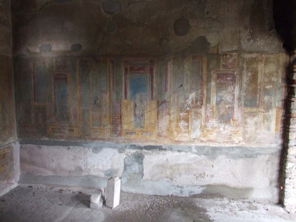 VI.7.23 Pompeii. December 2006. Cubiculum. North wall.