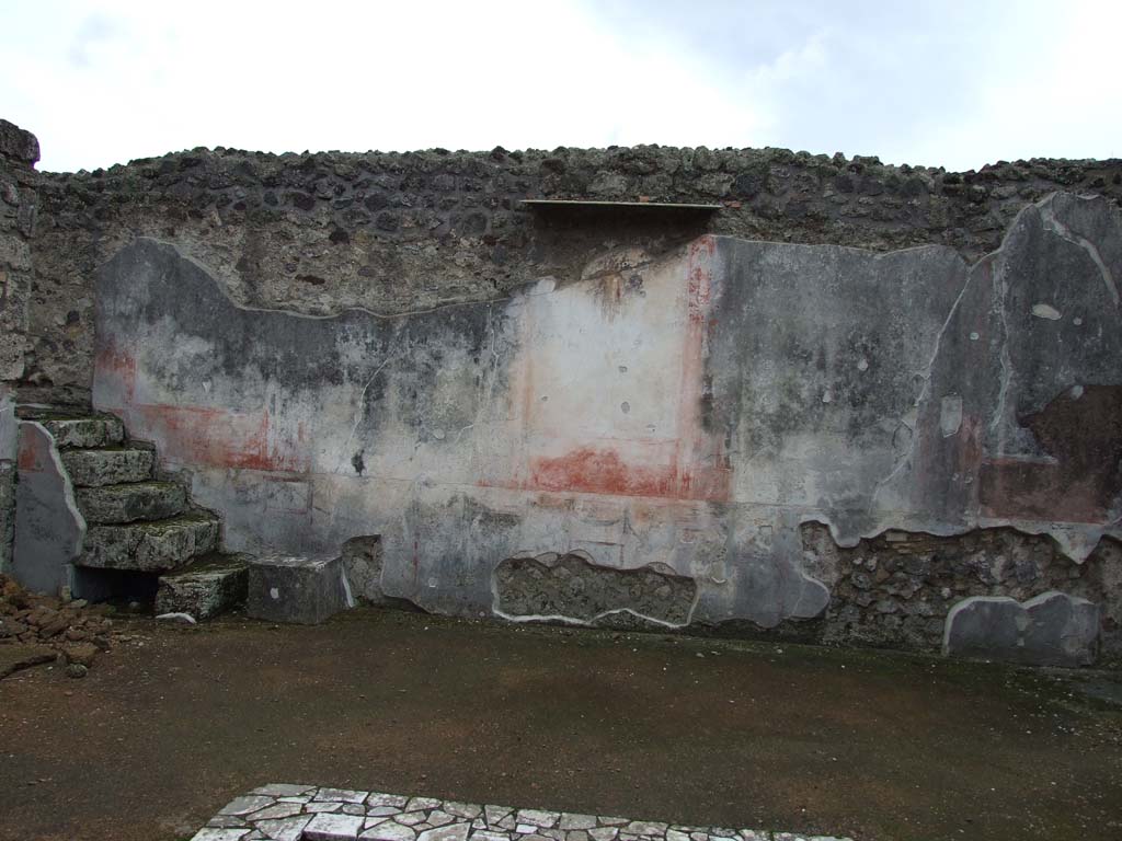 VI.7.23 Pompeii. December 2006. South wall of atrium.