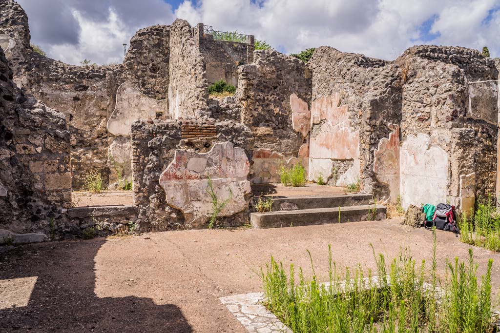 VI.7.23 Pompeii. July 2021. Looking north-east across atrium. Photo courtesy of Johannes Eber.

