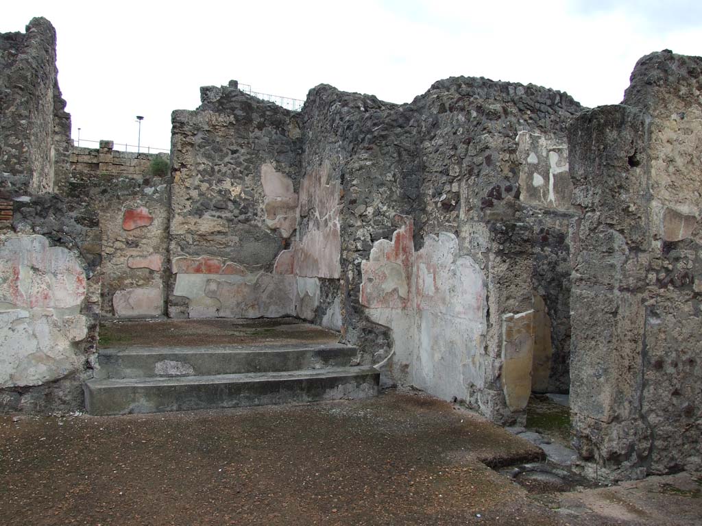 VI.7.23 Pompeii. December 2006. Room to north of atrium reached by two steps.