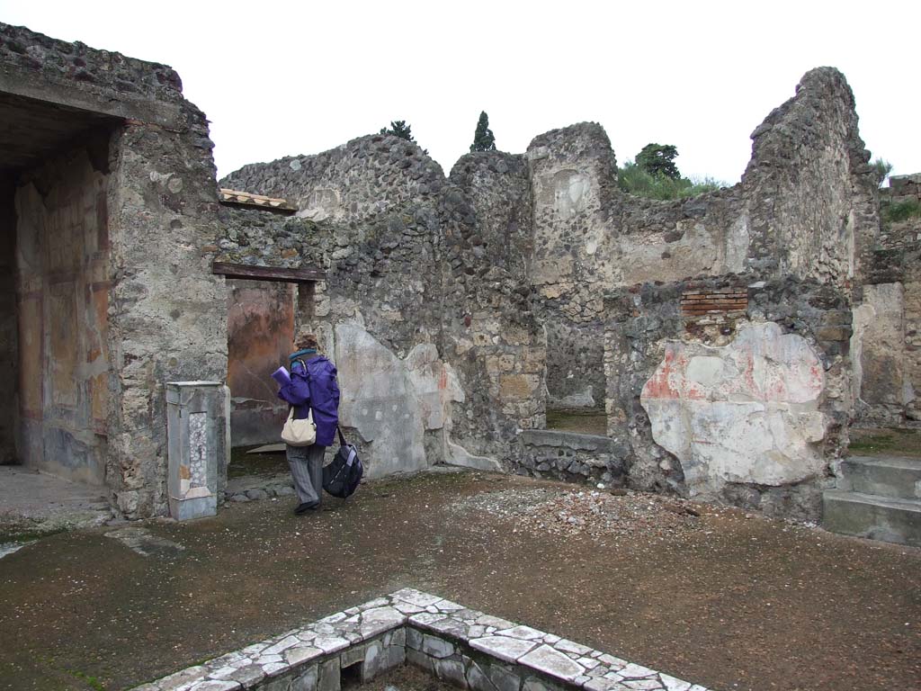 VI.7.23 Pompeii. December 2006. North-west corner of atrium.