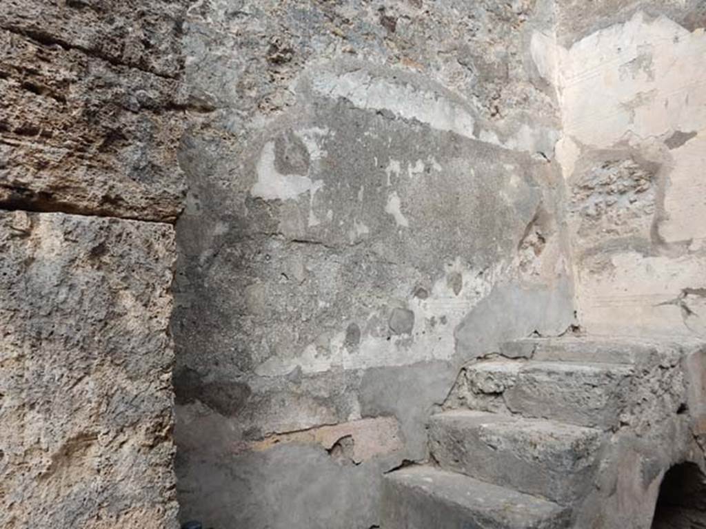 VI.8.22 Pompeii. May 2017. Room 18, west wall. Photo courtesy of Buzz Ferebee.

