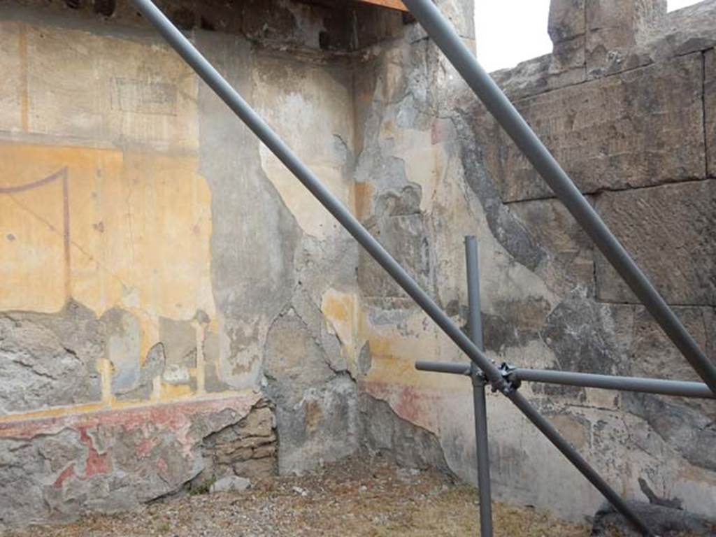 VI.8.22 Pompeii. May 2017. Room 19, looking towards north-east corner. Photo courtesy of Buzz Ferebee.

