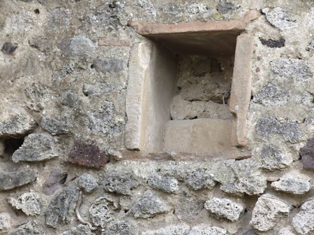 VI.9.1 Pompeii. December 2007. Room 18, niche or recess in wall in the south-east corner.