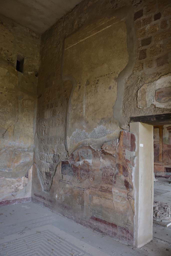 VI.11.10 Pompeii. October 2017. Room 42, looking towards east wall at north end.
Foto Annette Haug, ERC Grant 681269 DCOR

