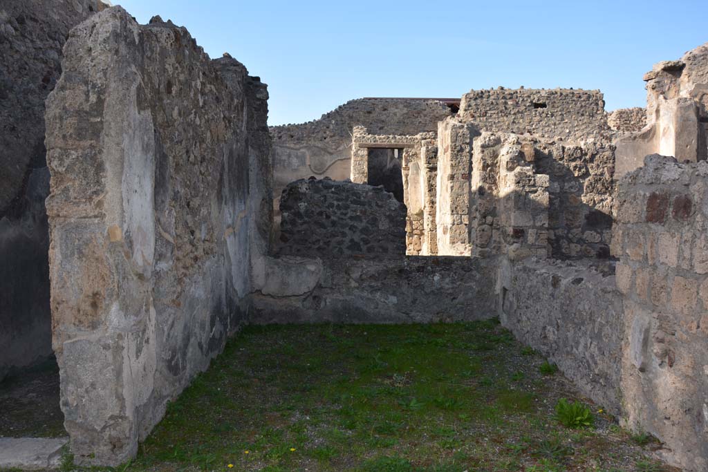 VI.11.10 Pompeii. October 2017. Room 31, west ala, looking west from atrium.
Foto Annette Haug, ERC Grant 681269 DCOR
