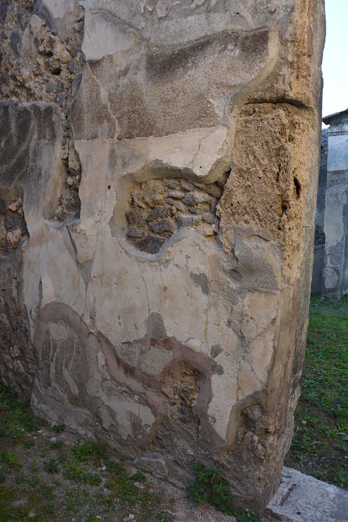 VI.11.10 Pompeii. October 2017. 
Room 26, west wall in south-west corner near doorway to atrium 27.
Foto Annette Haug, ERC Grant 681269 DCOR



