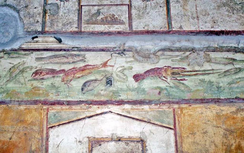 VI.15.1 Pompeii. October 2001. Frieze of fishes and marine life, on east wall. Photo courtesy of Peter Woods.
