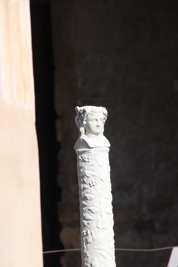 VI.15.1 Pompeii. October 2023. 
Detail of bust of a bacchante at the top of a herm. Photo courtesy of Klaus Heese.
