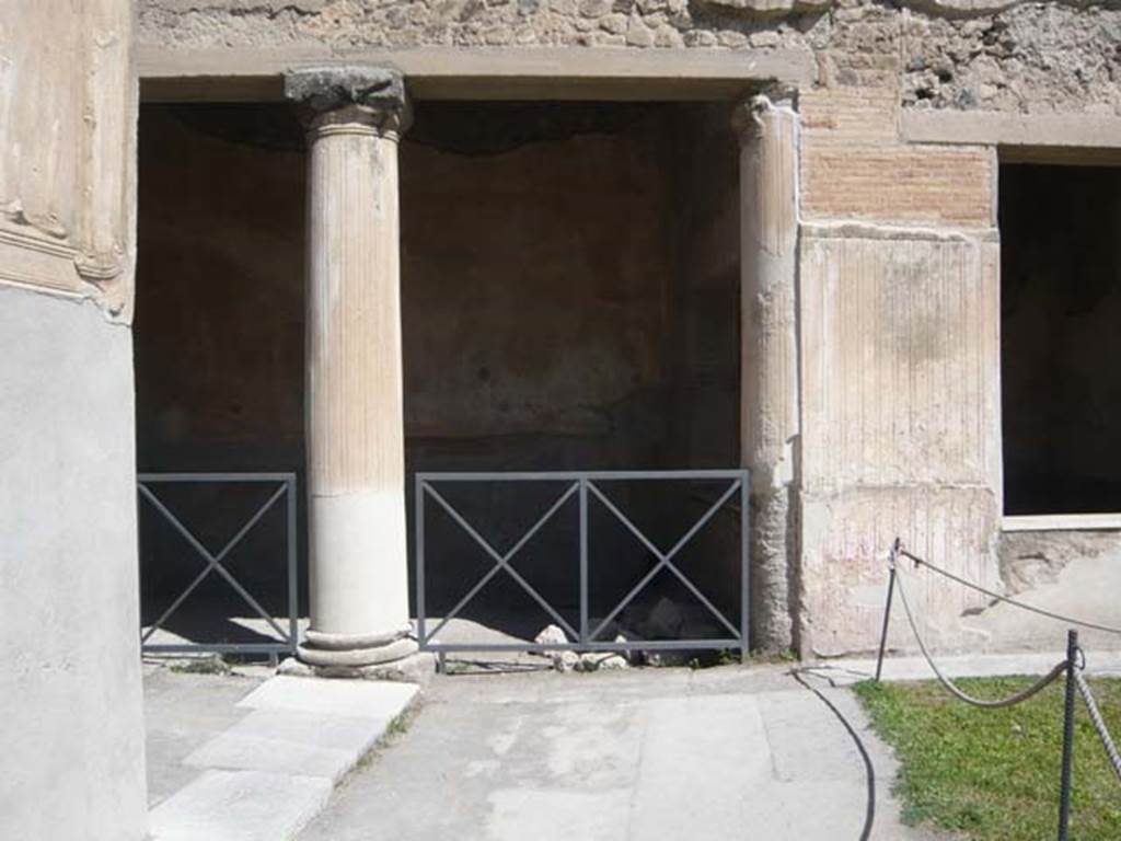 VII.1.8 Pompeii. May 2012. Room R, bowling players room on north side of corridor H. Photo courtesy of Buzz Ferebee.
